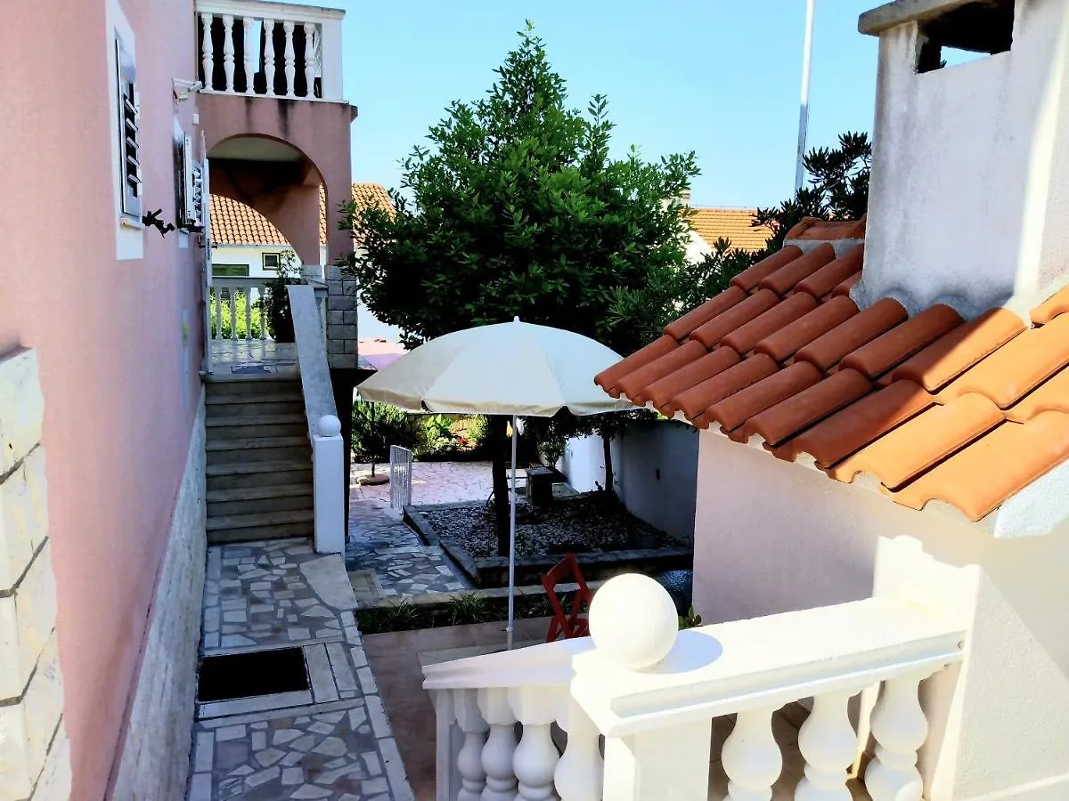 Studio apartment Grande Vista Traù 0*,  Croazia
